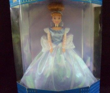 Walt Disney Cinderella Disneys Classic Doll Collection  